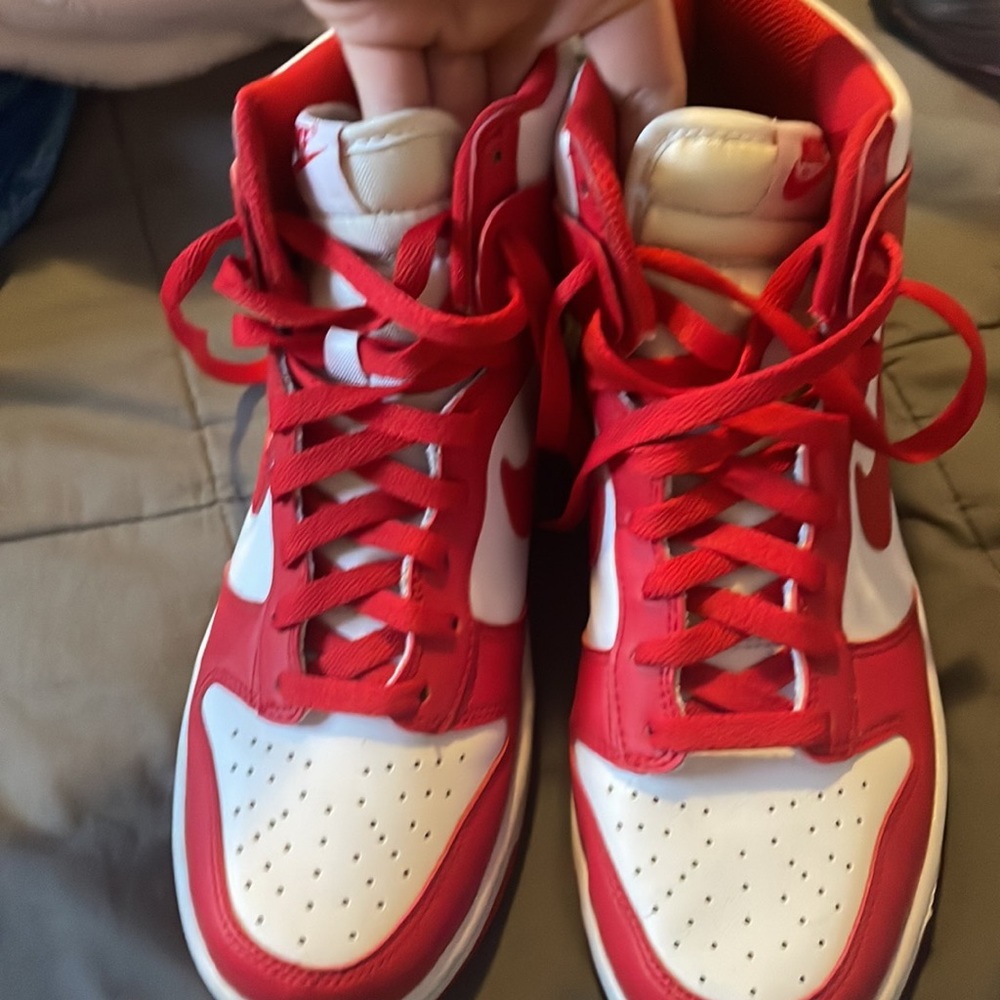 Nike dunks red - Picture 2 of 3